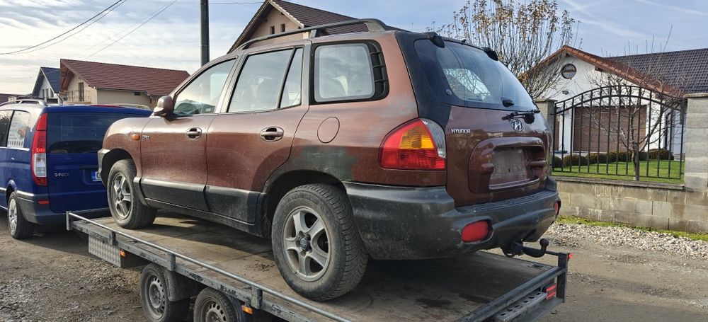 Vindem piese rezultate din dezmembrarea unui Hyundai Santa Fe