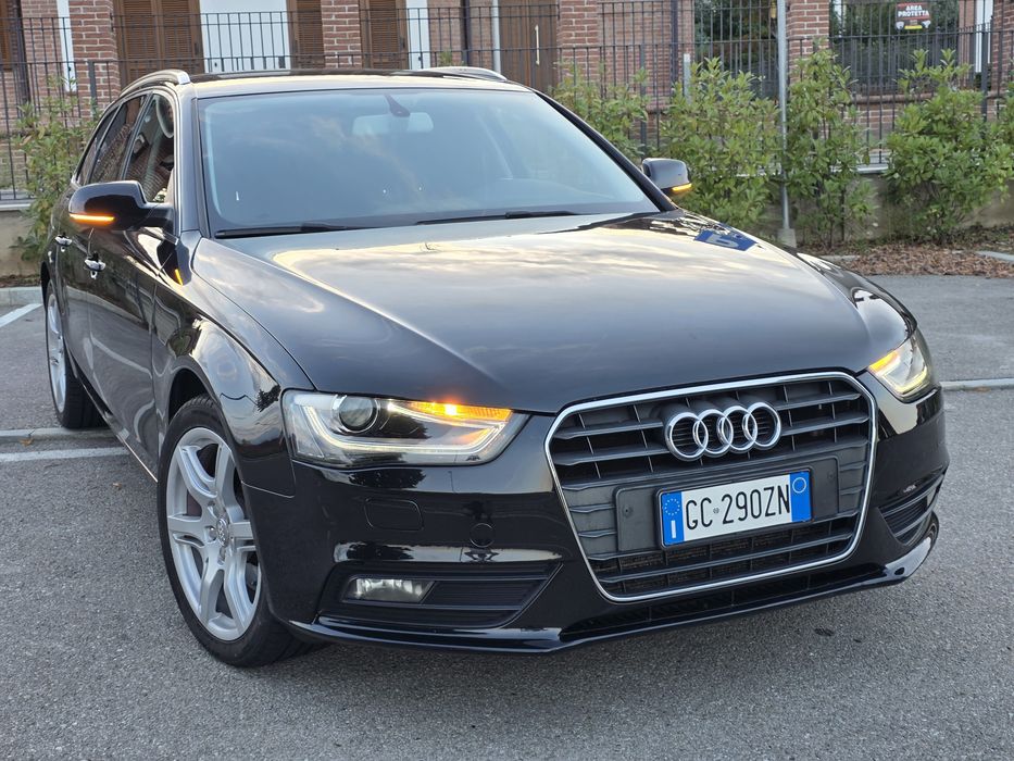 Audi A4 Avant 2.0tdi 143cp automatik 8+1 Navi/Led/Xenon/Pilot/Senzori/Start&Stop