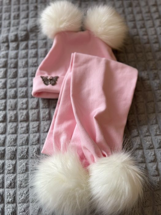 Caciula si fular fete