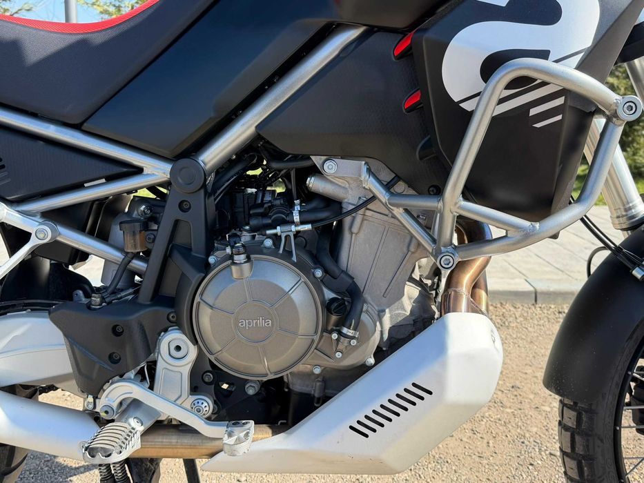 Motocicleta Adventure Touring Aprilia Tuareg 660 – Accesorizată OEM
