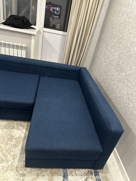 Продам диван двухместный