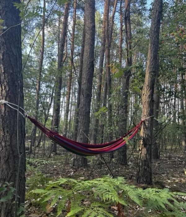 Hamac perfect pentru relaxare la umbra