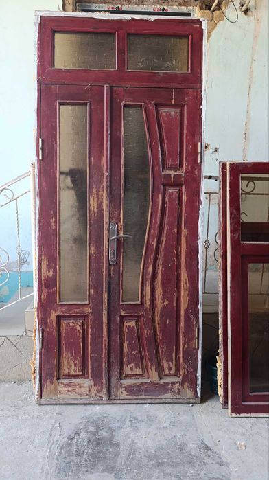 Тахта Ром эшик , Продаю б/у двери и окна