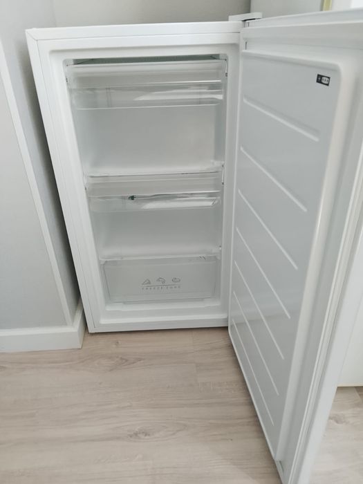 Продаётся морозильная камера DAUSCHER
