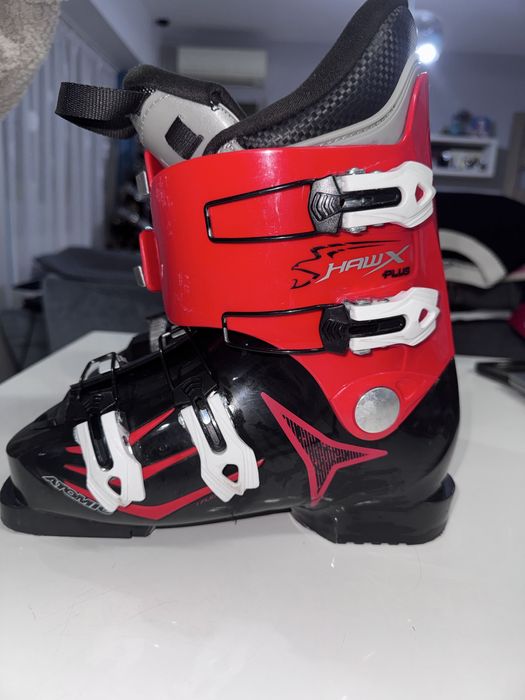 CLAPARI ATOMIC marimea 24 ( echivalent nr 36)