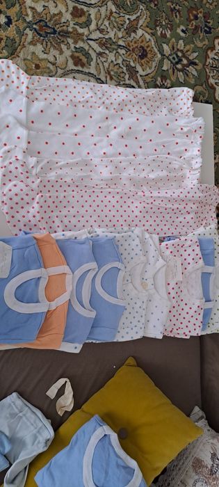 Бебешки ританки, блузки и гащички