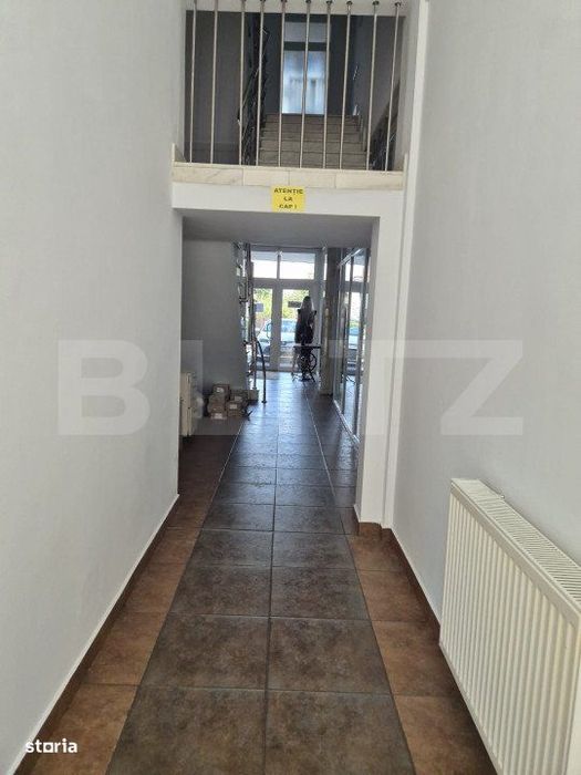 Spatiu comercial p+2  ,  750 mp de vanzare zona centrala