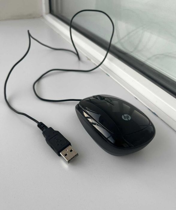 Продам мышку на ноутбук Logitech
