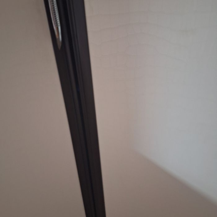 Срочно продам угловой  шкаф