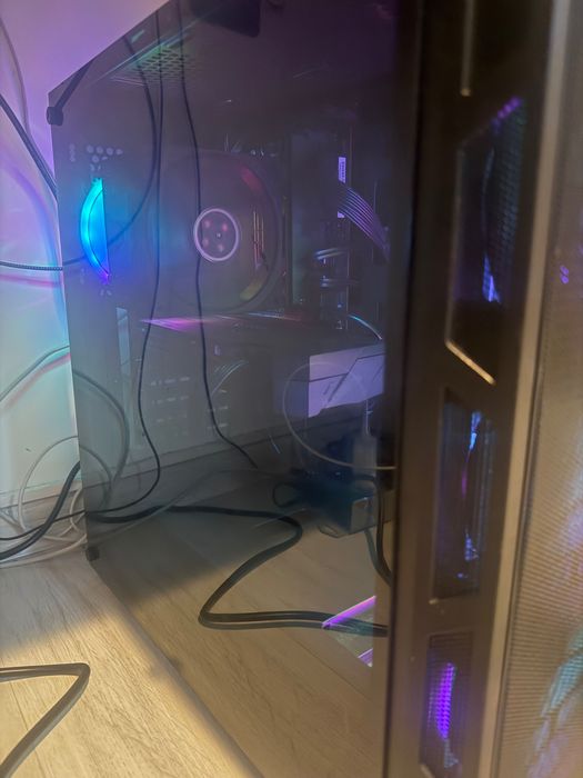 Vând Calculator/PC Gaming – RTX 2060 / i5-10400F / 16GB RAM