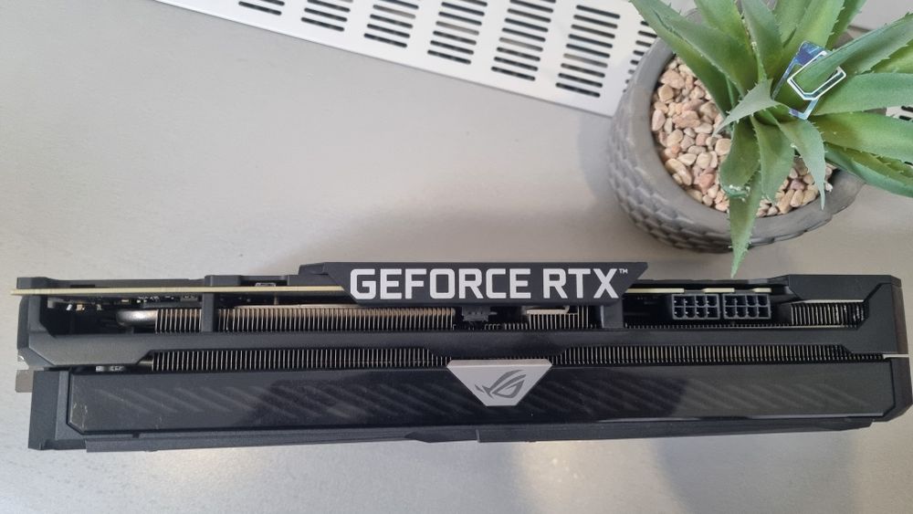 Vand placa video RTX 3070 Asus Rog Strix 3 vent