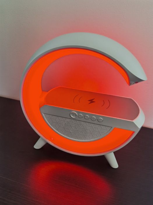 Boxa bluetooth, încărcare wireless, lumini. NOU