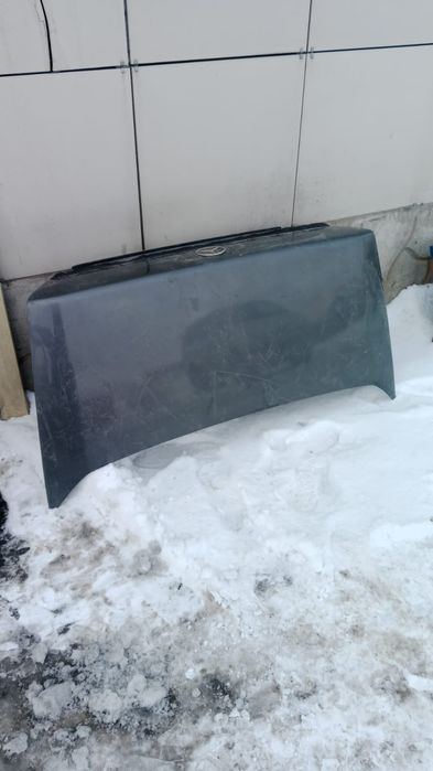 Продам багажник на 124 до рест