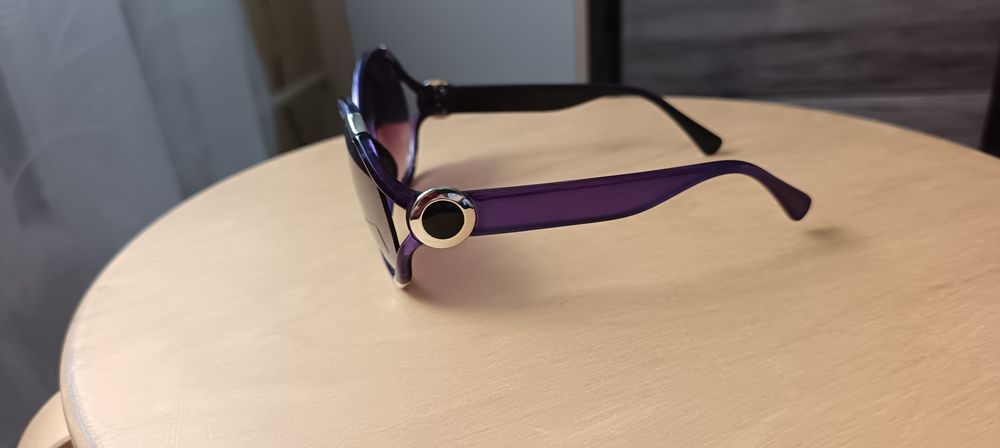 Очки солнцезащитные