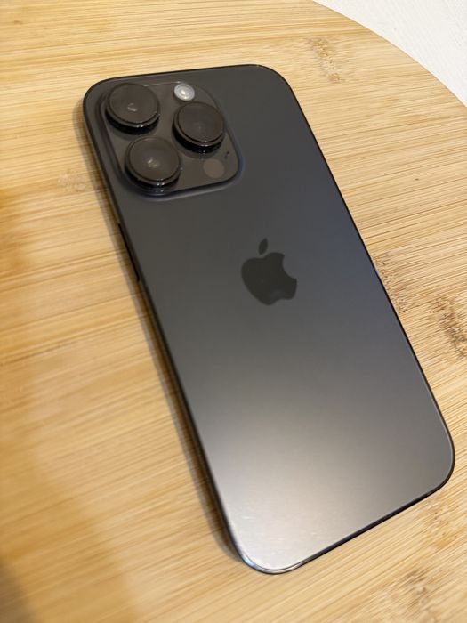 Продам Айфон 14 про