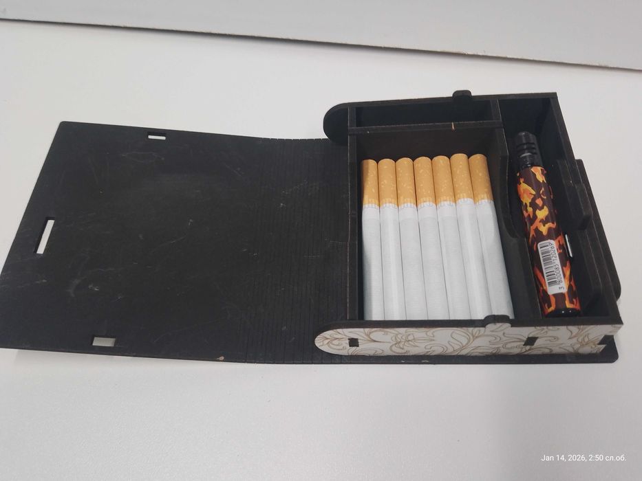 оригинална табакера/кутия за цигари