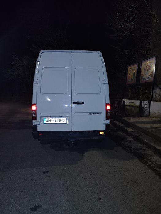 Vând Mercedes Sprinter