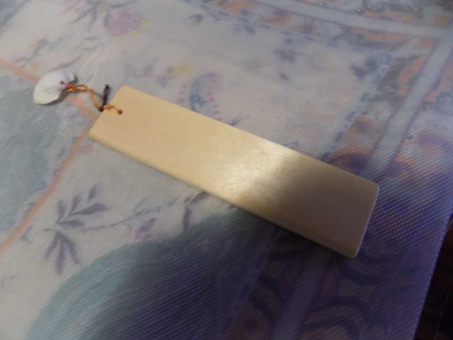 Semn de carte din lemn cu scoica Marea Neagra