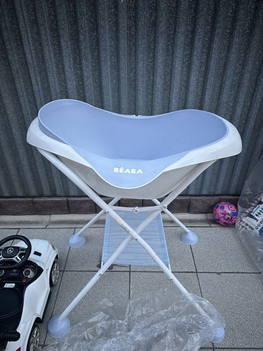 Продам ванночку Beaba