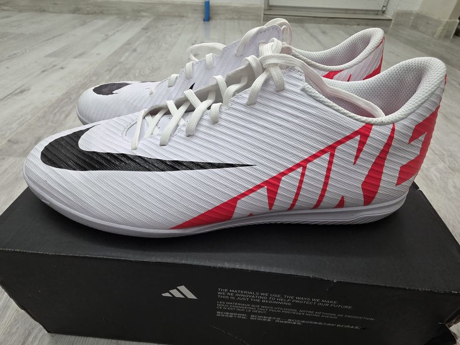 Nike Mercurial Vapor 15 Club IC 42.5