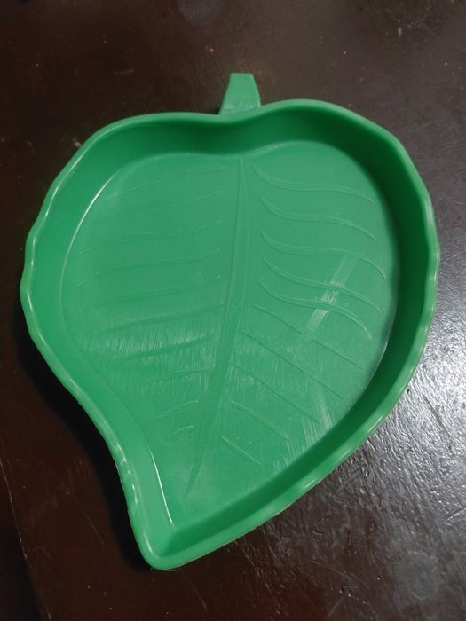 Купичка за храна за костенурки или влечуги