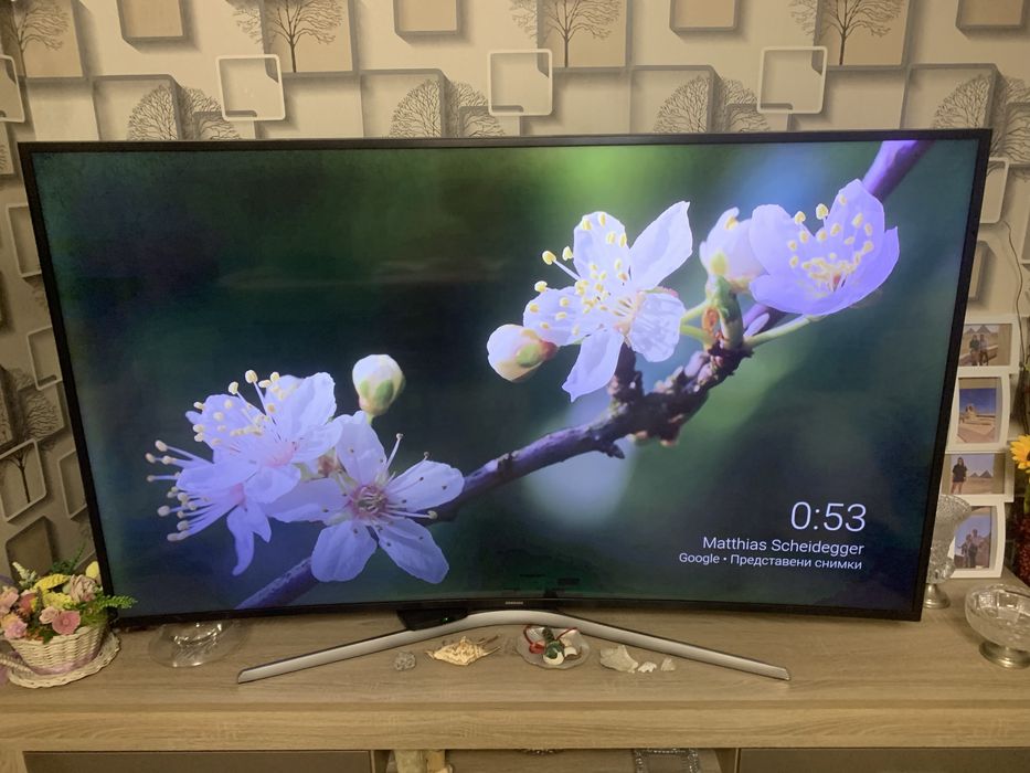Samsung 65” 4K UHD Curved Smart TV – UE65KU6100K