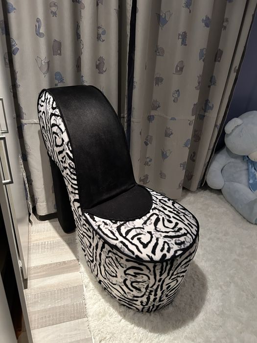 2 стола - токчета италиански дизайнерски