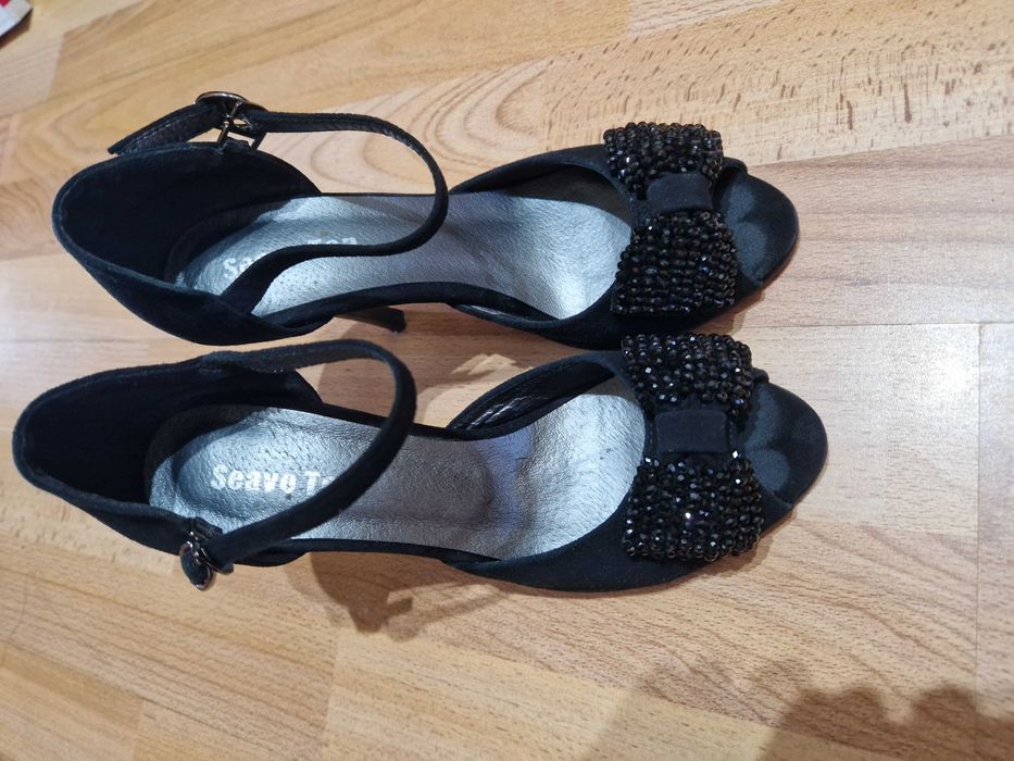 Вечерние босоножки