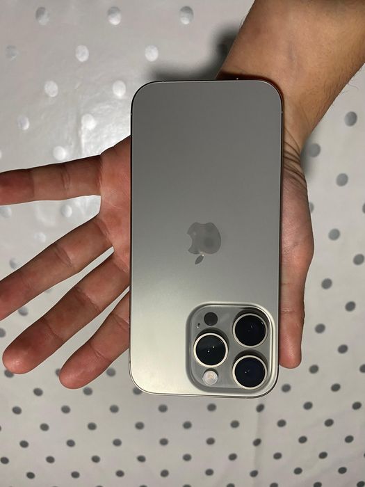 Iphone 16pro с гарантей