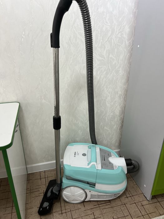 Пылесос моющий Бош