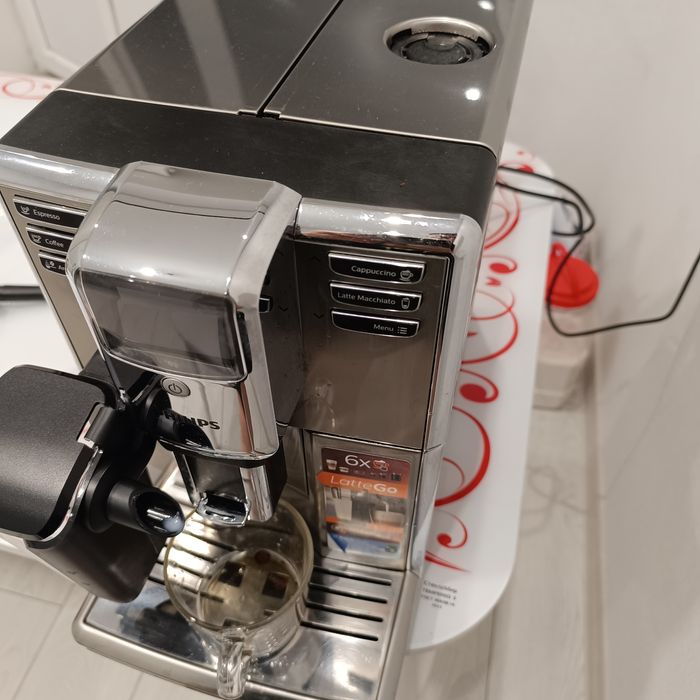 Продам кофемашину Philips