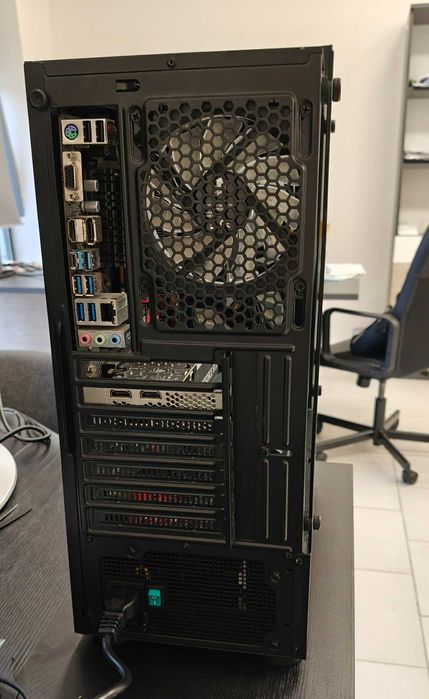 Настолен компютър – Ryzen 7 + RTX 3050 + 32GB RAM