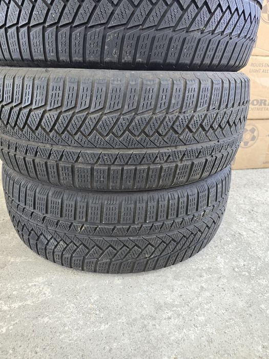 4 Броя Гуми 225/55/18 Continental 2x5,5mm 2x5mm