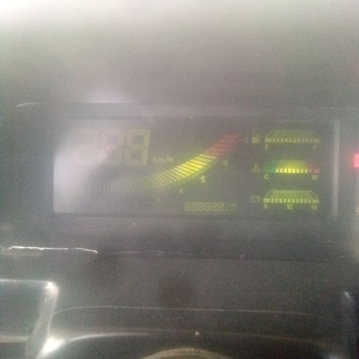 Мошина уртача холатда 40 милион келиштириб бервораман