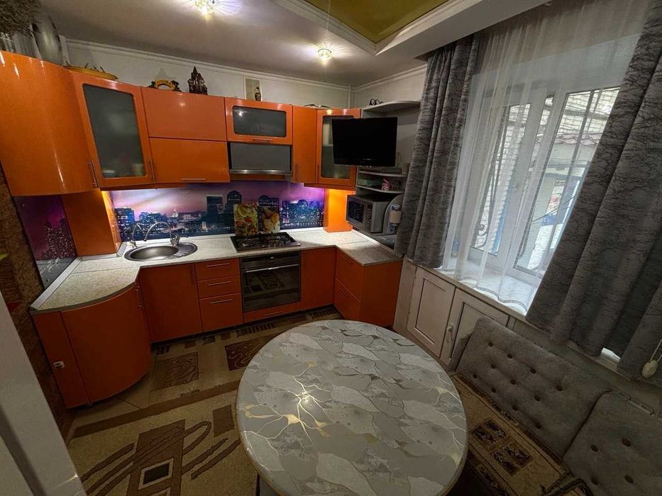 Продам 3 комнатную квартиру