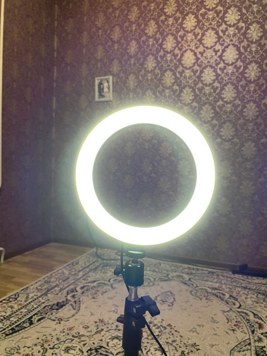 Продам тик ток лампу с 3цветами