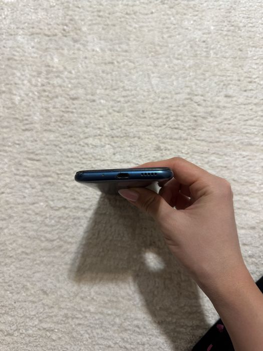 Телефон Huawei y5 2019