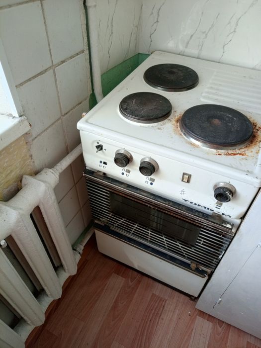 Продам электро плиту