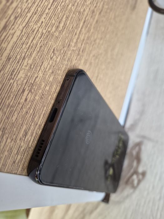 Продам Samsung S22, 256GB