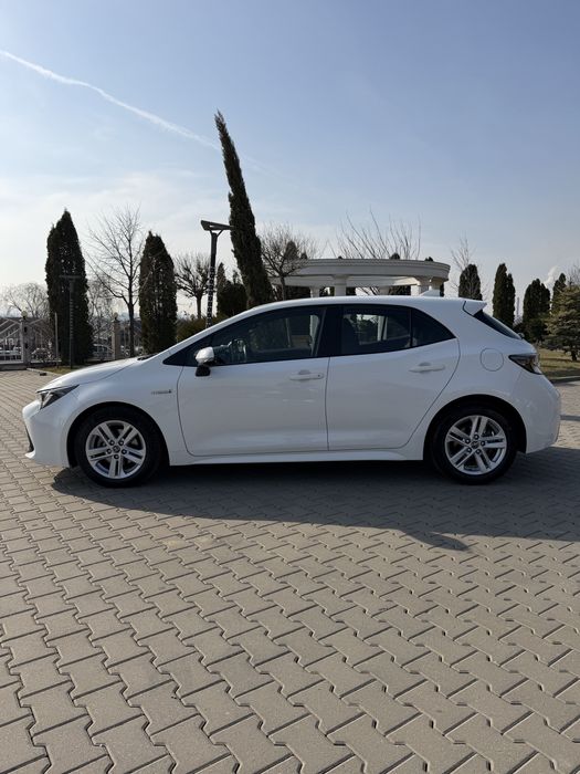 Toyota Corolla 1.8 Hybrid / Automat CVT / 2019 / LED / Cruise Control