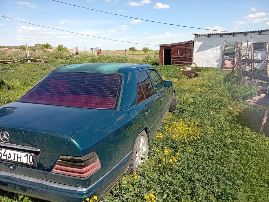 Продам Мерседес 124