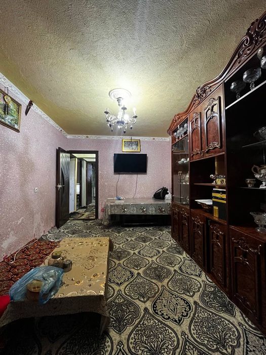 Срочно продаётся 2х ком квартира Мархабо