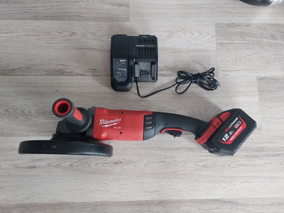 Flex mare 230 mm milwaukee M18 FLAG230XPDB, stare perfectă