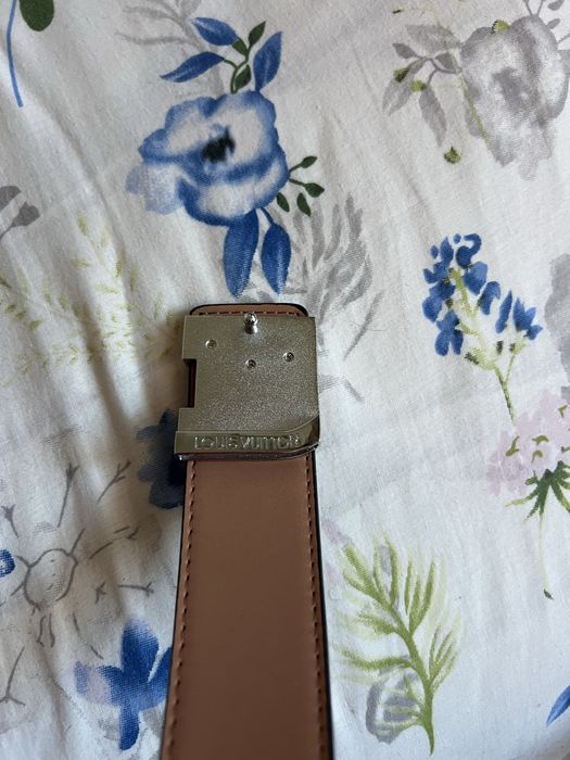 Curea Louis Vuitton Lv