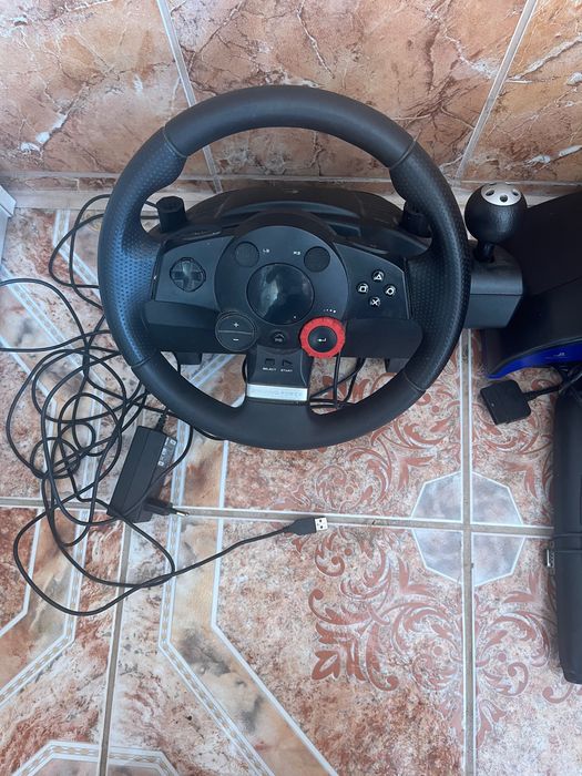 2 volane la paket cu pedale și schimbător