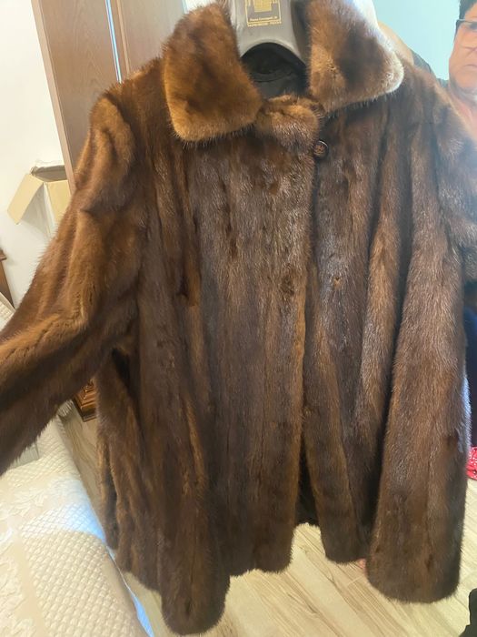 Haină de blană, în stare excelentă
