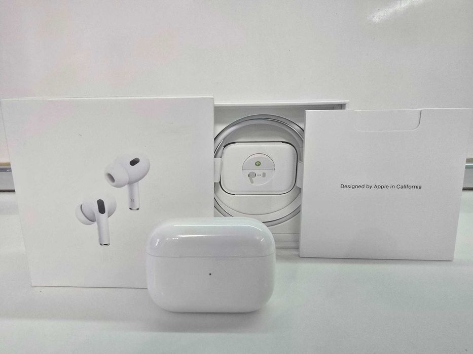 Оригинални Apple AirPods 2 Pro Lightning