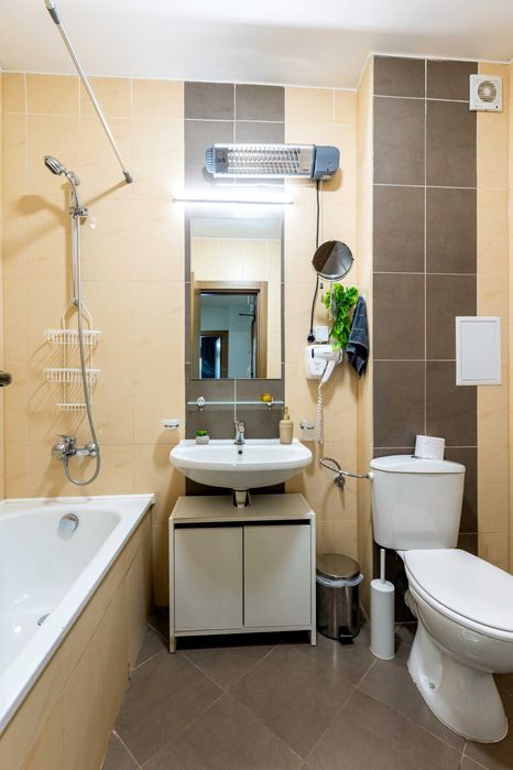 Двустаен апартамент в планината за нощувки с камина, веранда, BBQ,вана