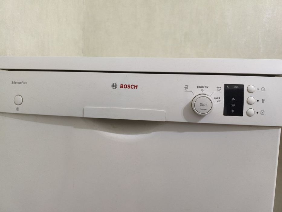 Посудомоечная машина BOSCH SMS43D02ME