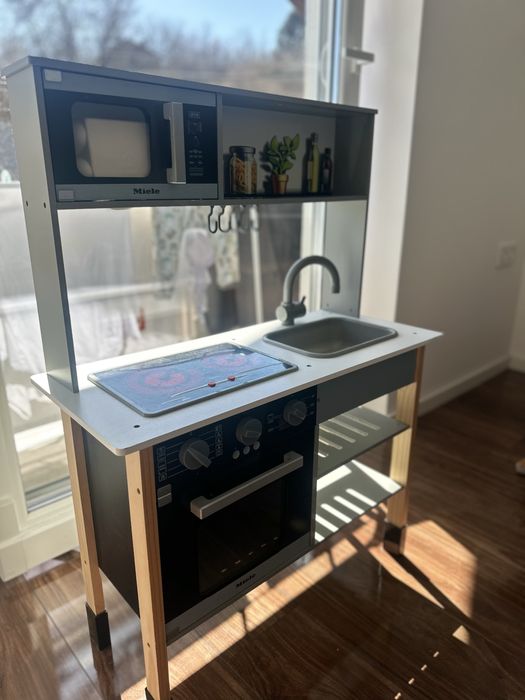Детска кухня Miele